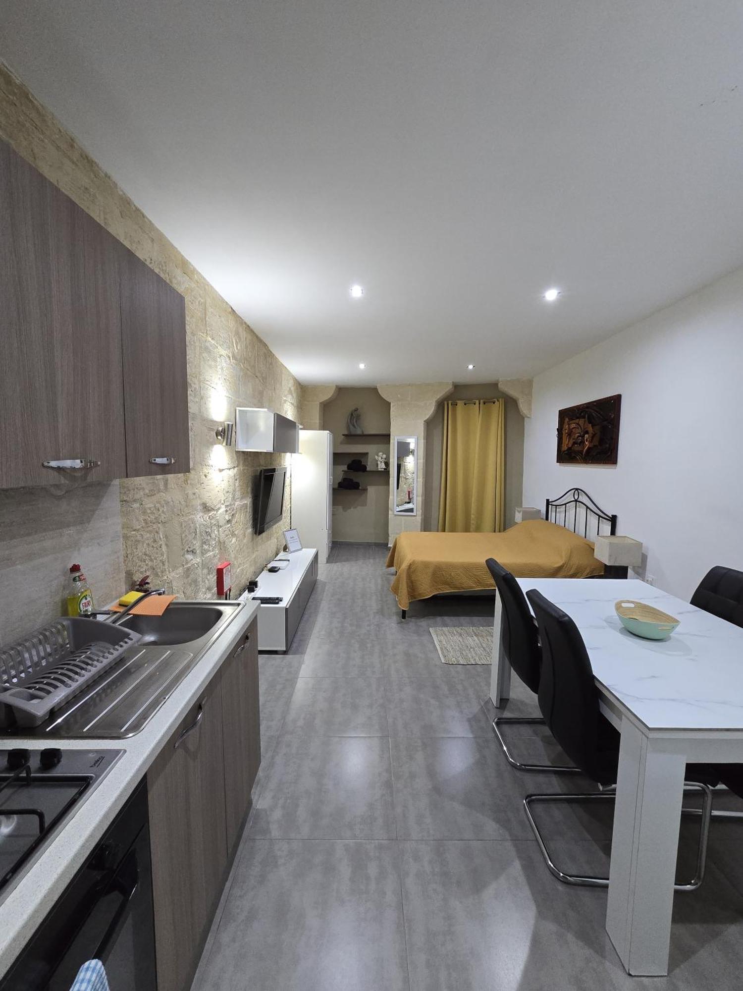 Sqaq Numru 1 Accomodation Hotel Rabat Ngoại thất bức ảnh
